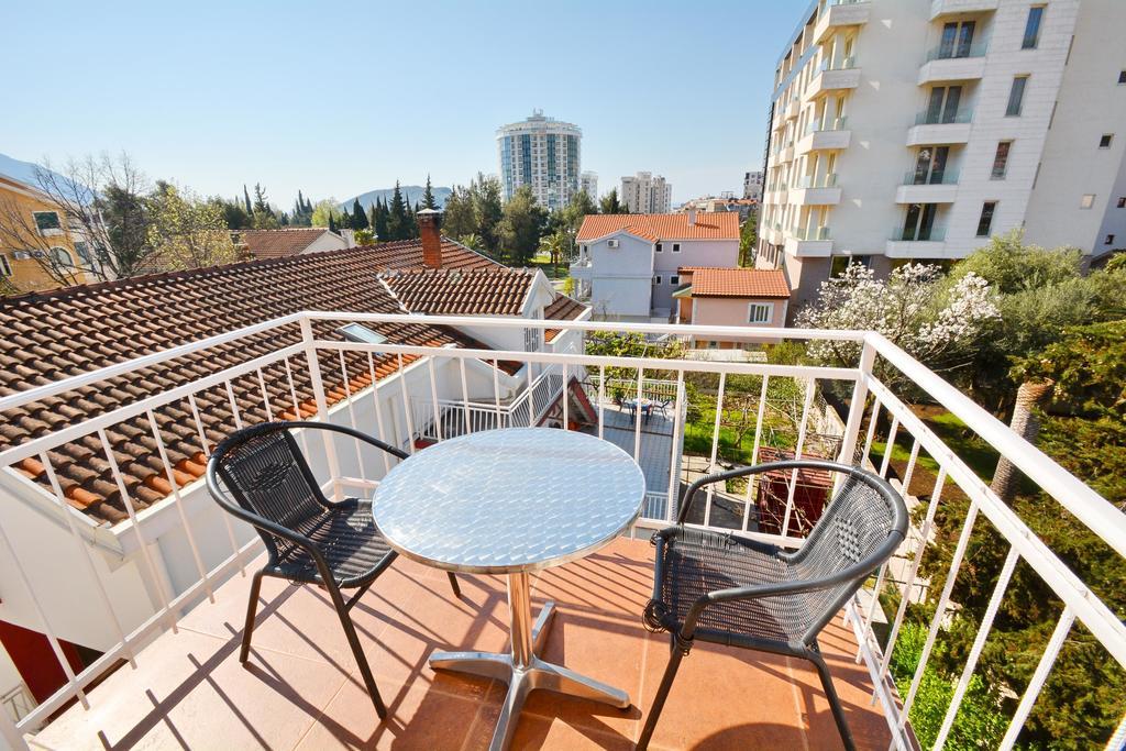 Guesthouse Mb Knezevic Будва Экстерьер фото
