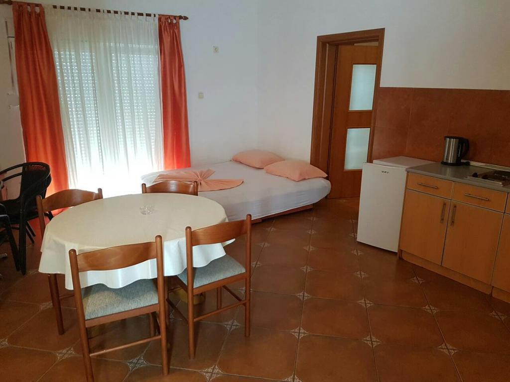 Guesthouse Mb Knezevic Будва Экстерьер фото