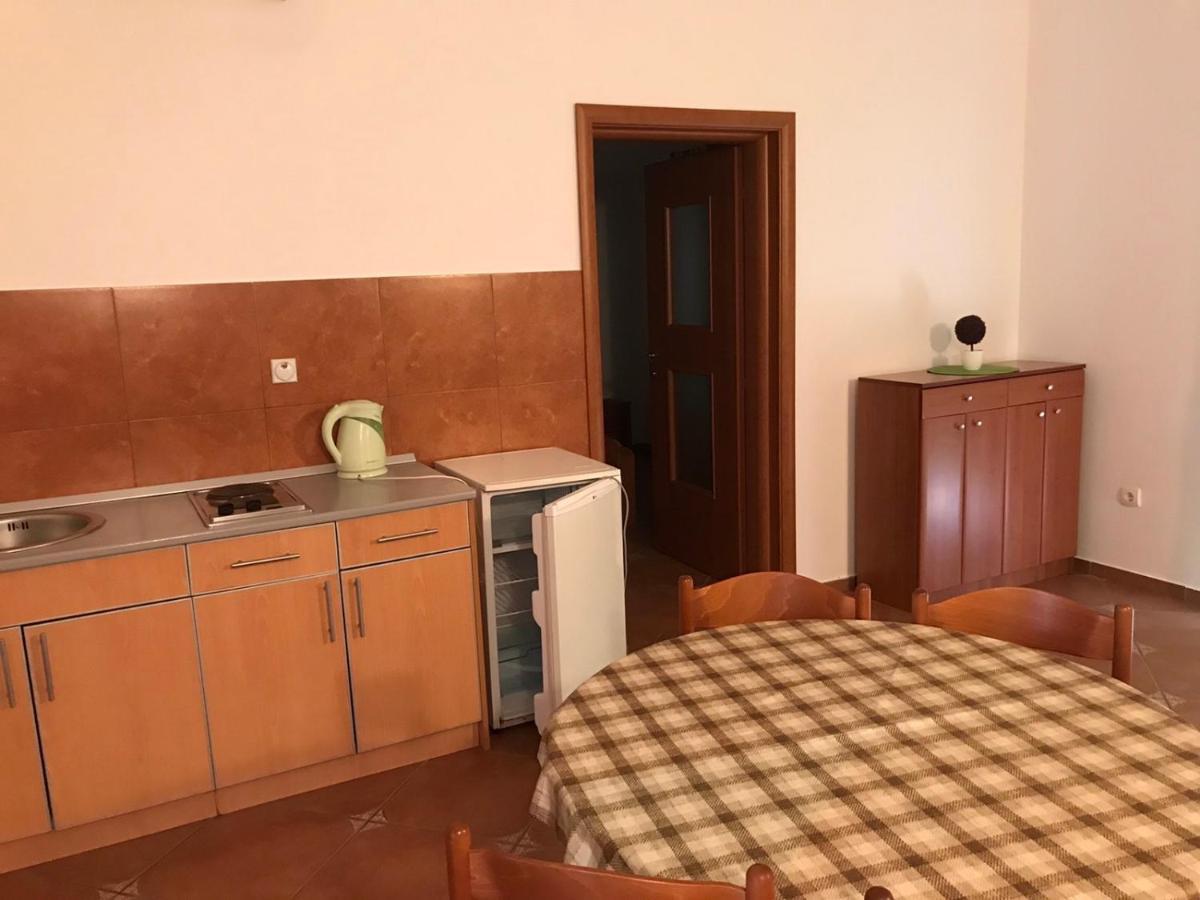 Guesthouse Mb Knezevic Будва Экстерьер фото